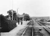 Trafikplatsen anlades 1876. Mekanisk växelförregling. Stationshus i trä med en våning .