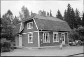 Holsbybrunn station.