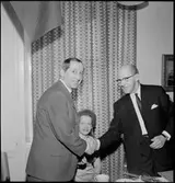 Bernhard Hjelm vid järnvägsmuseet avtackas.