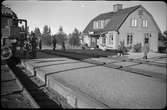 Hillebyn station före namnbytet till Hilleby. På spåret en gengasutrustad motorvagn.