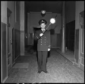 Tågklarerare med signalstav