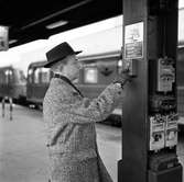 Signalknapp för anrop av stadsbud, på centralstationen.