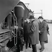 Visning av provmodeller, Mar-och Q12-vagnar. Generaldirektör Erik Upmark