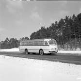 Statens Järnvägar, SJ buss 2748. Vägbuss, Mercedes, typ O 321 H.