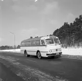 Statens Järnvägar, SJ buss 2748. Vägbuss, Mercedes, typ O 321 H.