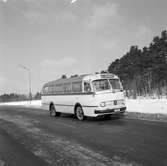 Statens Järnvägar, SJ buss 2748. Vägbuss, Mercedes, typ O 321 H.