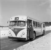 Statens Järnvägar, SJ buss 2722. Vägbuss, Scania Vabis, typ Capitol.