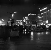 Statens Järnvägars Lucia, 1958, färdas med häst o vagn genom Väst-Berlin