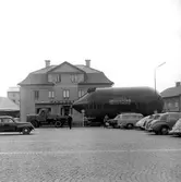 Statens Järnvägar, SJ. Sulfitkokare transporteras med vagnbjörn