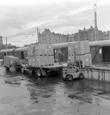 Statens Järnvägar, SJ Ge 45967. Kooperativa Förbundet, KF:s lastkaj vid Stockholms Södra station