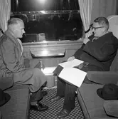 Statens Järnvägar, SJ AB02. Premiärresa i de nya personvagnarna. Generaldirektör, Gd, Erik Upmark, Överingenjör, Öiö, Maskinbyråchef, Mbr m.fl.