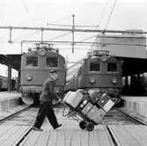 Statens Järnvägar SJ F 695 och Statens Järnvägar SJ F 700, Stockholm centralstation.