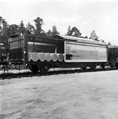 Statens Järnvägar, SJ Teu 38668, lastad med pappersrullar