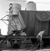 Cementlossning. Statens Järnvägar SJ Q14 10057.
