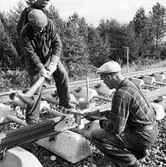 Spårarbete, Flisby-Solberga. Svetsar skarv