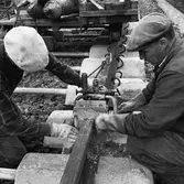 Spårarbete, Flisby-Solberga. Svetsar skarv