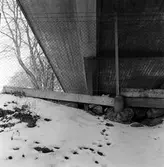 Landsvägsbro över bangård