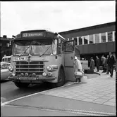 Bussar vid Centralstationen. Klarabergsviadukten, norra änden av Stockholm Central.