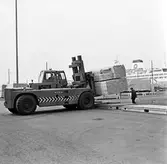 Container hantering i Göteborgs hamn.