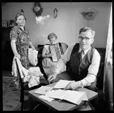 Hemma hos en TGOJ-anställd och hans familj. Trafikaktiebolaget Grängesberg - Oxelösund Järnvägar.