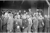 Norska krigsfångar, frigivna från det nazistiska interneringslägret Grini efter Tysklands kapitulation. Här vid Charlottenberg station.