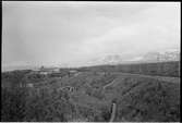 Abisko turiststation med Lapporten i bakgrunden. Hotellet brann ner till grunden 1949-04-29.