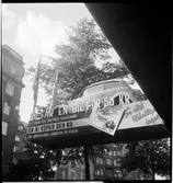 Utställningens exponat av personbil.