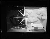 Kuliss med modeller uppbyggd för att göra reklam för SJ Resebyrå.