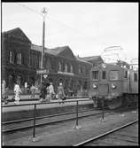 Halmstad C station. Statens Järnvägar, SJ D 351.