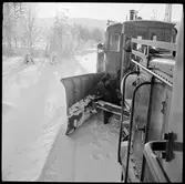 Snöröjning med plogtåg på Forsmo bangård.