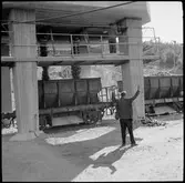 Lastning av Makadam i Hjältakrossen.