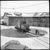 John Jansson vänder SJ Ub 857 på vändskiva.