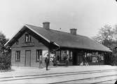 Station togs i bruk 1875.