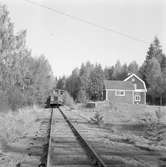 Statens Järnvägar, SJ Z4p  
Hållplats med stationshus i två våningar i trä