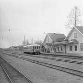 Statens Järnvägar, SJ Y motorvagn vid Braås station.