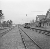 Statens Järnvägar, SJ Y motorvagn vid Braås station.