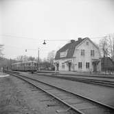 Statens Järnvägar, SJ YB04p motorvagnståg vid Klavreström station.