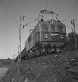 BJ Ds 210 med godståg.
BJ , Bergslagernas Järnvägar