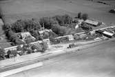 Flygfoto över stationen
Hållplats anlagd 1906. En- och enhalvvånings stationshus i tegel