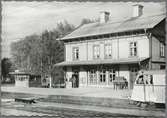 Stationene i Vindeln.En del av en motorvagn, av Hilding Carlsson-modell.