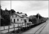 Gamleby station. Godsvagn HWJ L 179, Hultsfred - Västervik Järnväg.