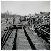 Början av arbetet med vägomläggning och breddning till normalspår på linjen mellan Överum osh Storsjö.