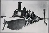 Snöplogning på linjen Vittskövle-Everöd. Museiföreningen Östra Skånes Järnvägar, ÖSJ lok 15.