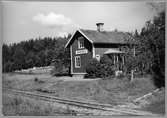 Vassemåla station strax efter att banan lagts ner.