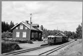 Rälsbusståg på Triabo station.