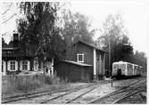 Rälsbuss på Böda station.