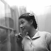 Ungrare firar jul på Loka brunn.
Bildsidan.
December 1956.