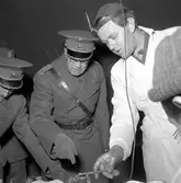 Kungen på I3 besök.
December 1956.