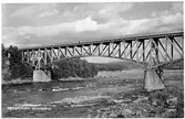 Järnvägsbro i  Bergeforsen. Bro över Indalsälven.