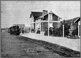 Norra Hälsingslands Järnväg, NHJ Bergsjö station. Station anlagd 1896 med  tvåvånings stationshus i trä. Den upphörde 1962.